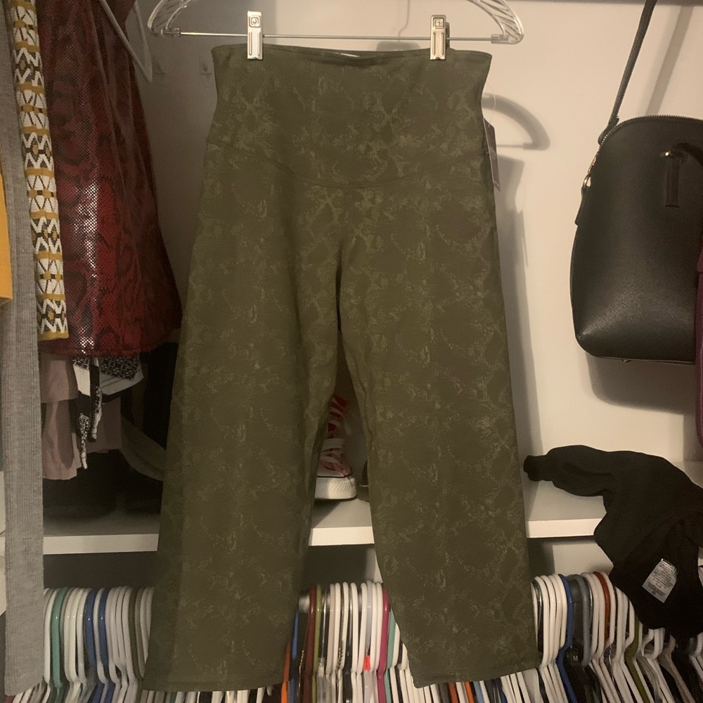 YOGA PANTS